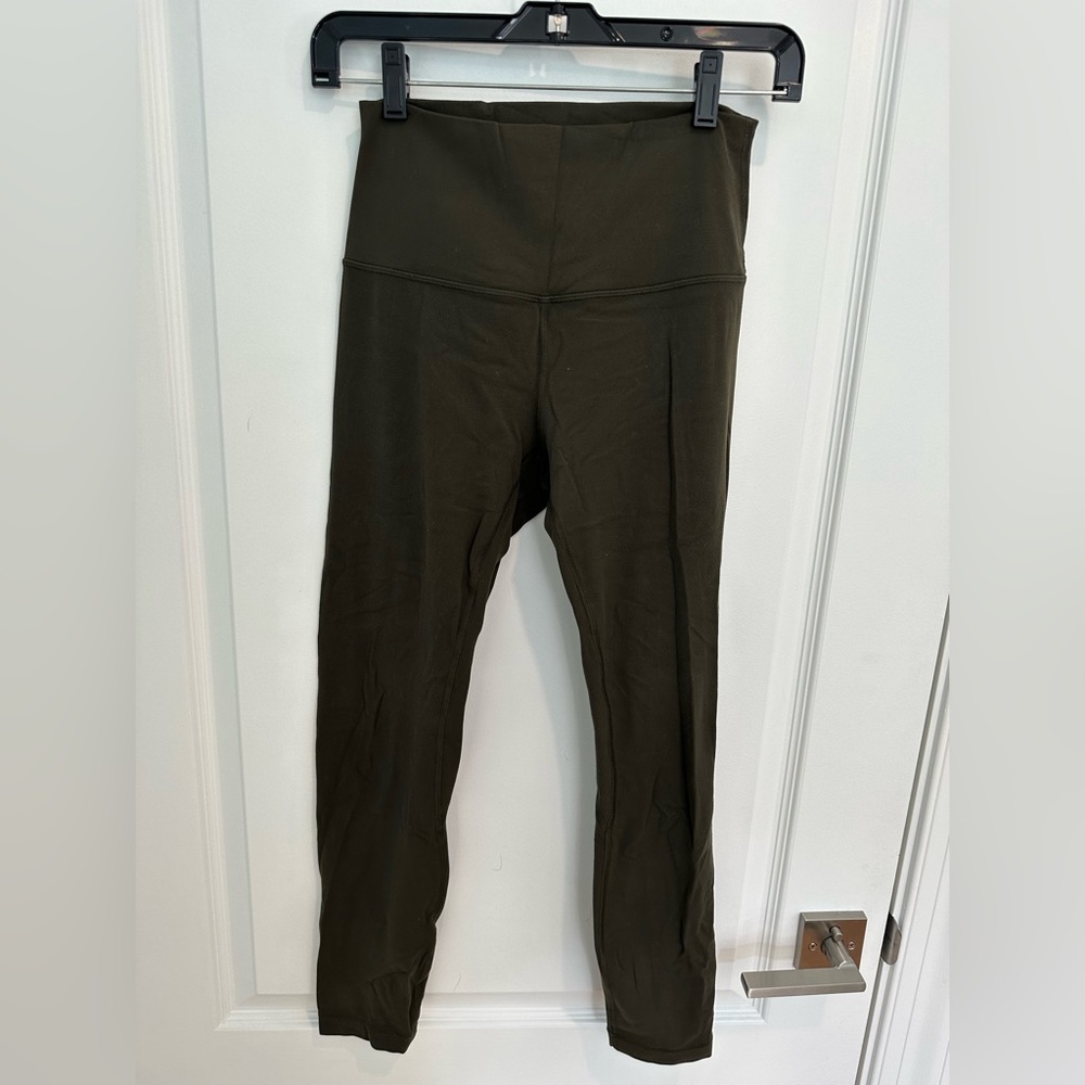 Lululemon align pant 25” in olive green, size 6